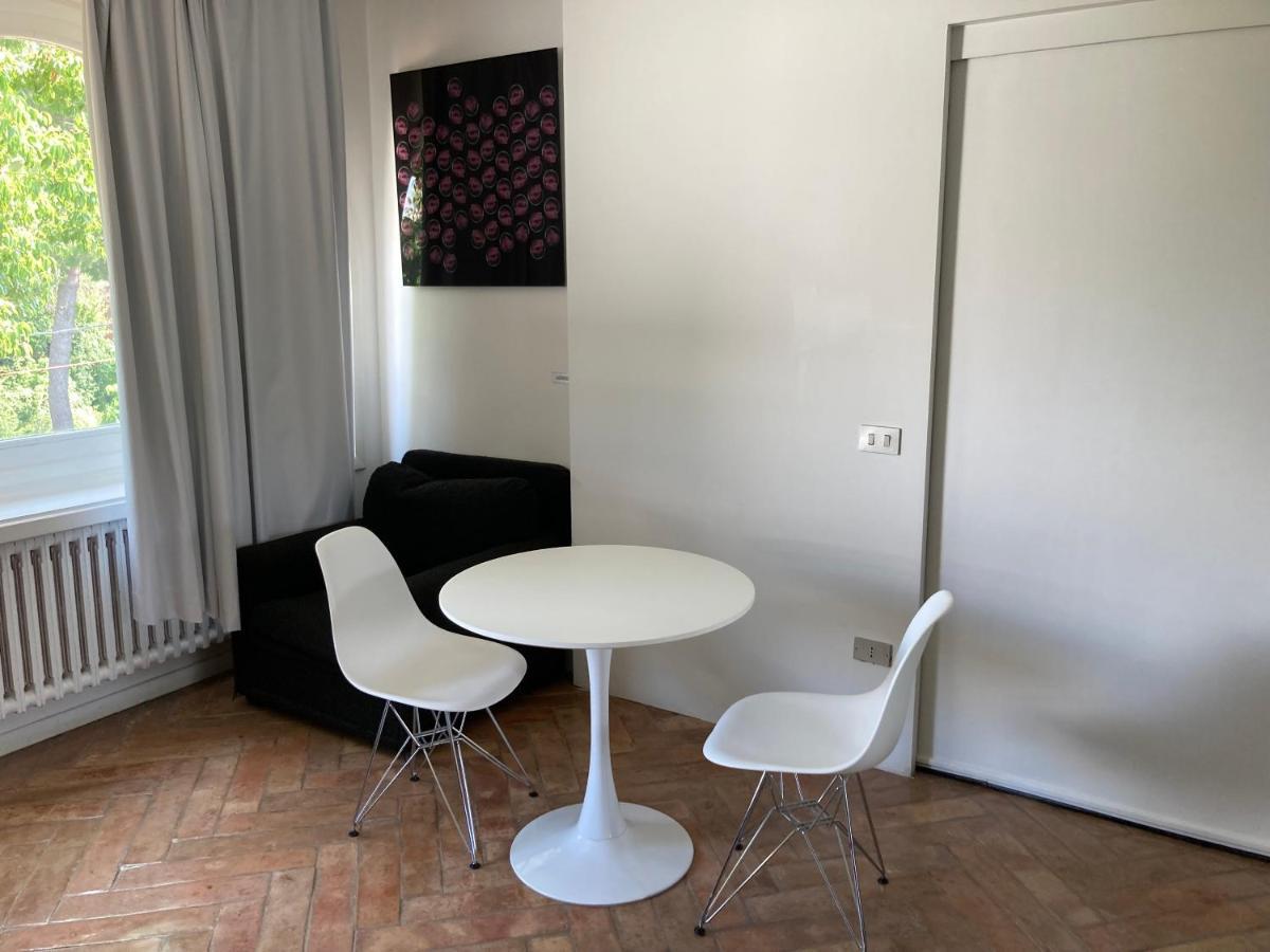 Residenza Le Rose Villa D'Arte Napoli Bagian luar foto