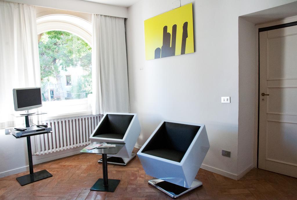 Residenza Le Rose Villa D'Arte Napoli Bagian luar foto