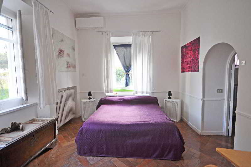 Residenza Le Rose Villa D'Arte Napoli Bagian luar foto